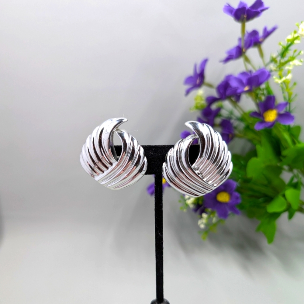 Vintage Art Deco Style Sweater Clips